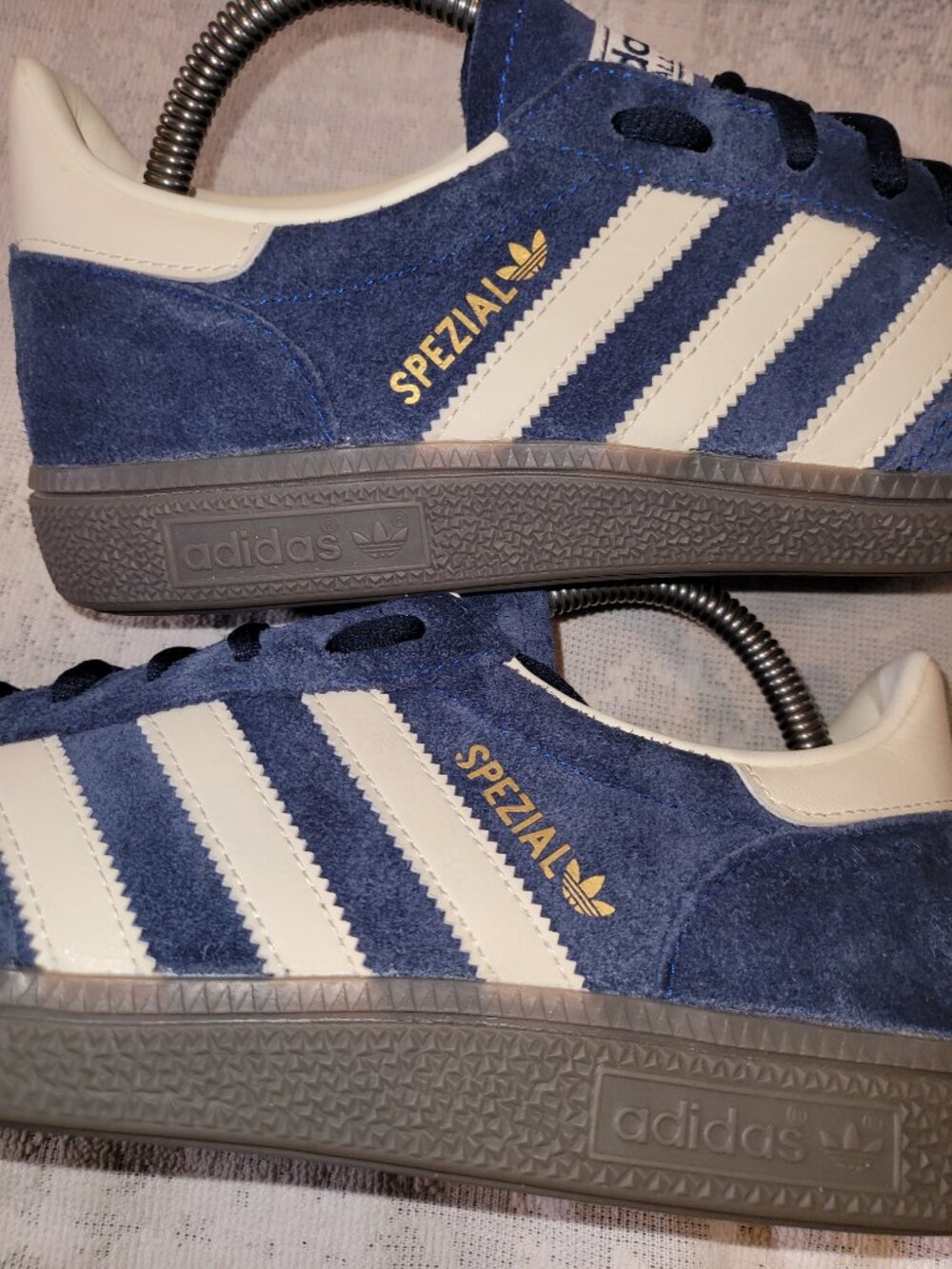 Adidas Handball Spezial Men's Size 8 Athletic Shoes Blue Off Gum White Sneakers - Picture 15 of 16